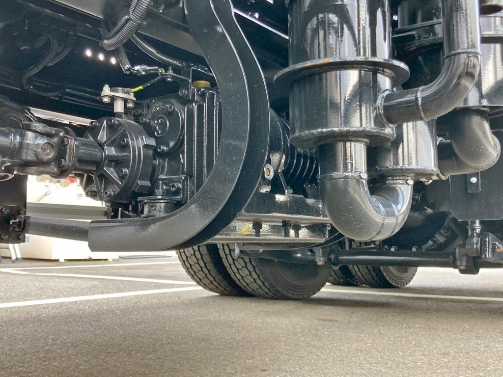 コンプレッサーです。|三菱 スーパーグレート 2PG-FU84VZの写真14