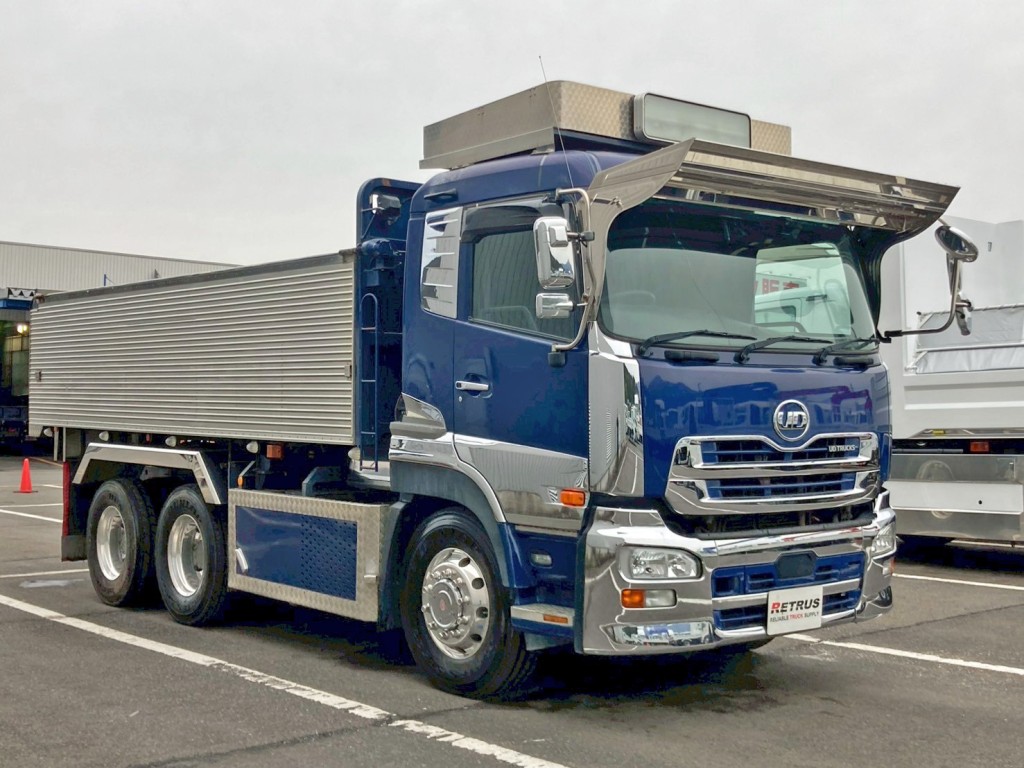 ホイールはアルミ製です。|UDトラックス クオン QKG-CW5XLの写真2
