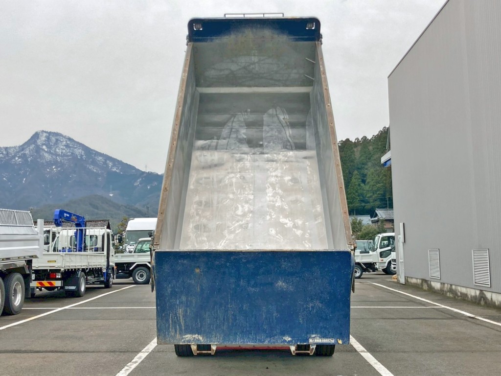 UDトラックス クオン QKG-CW5XLの写真10