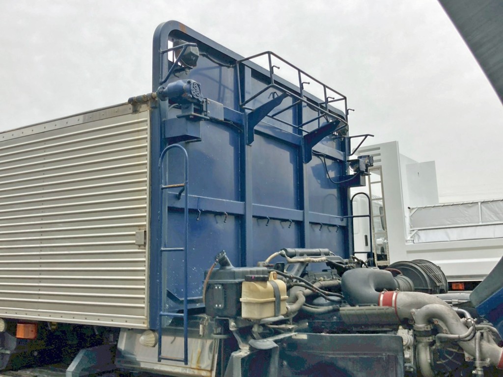 UDトラックス クオン QKG-CW5XLの写真13