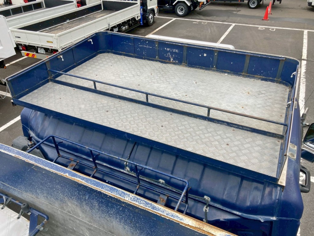 シートデッキの状態です。|UDトラックス クオン QKG-CW5XLの写真40