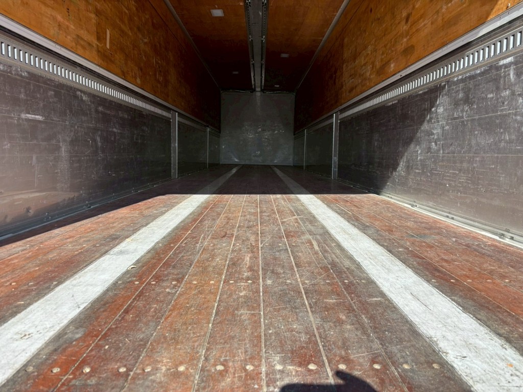 床は板張りです。|フルハーフ  DFPTF341A改の写真11