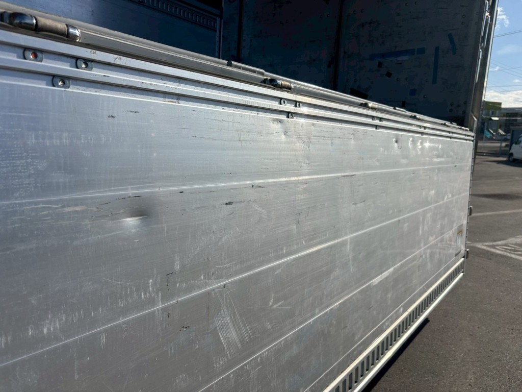 助手席側アオリ内側にヘコミ傷あります。|フルハーフ  DFPTF341A改の写真33