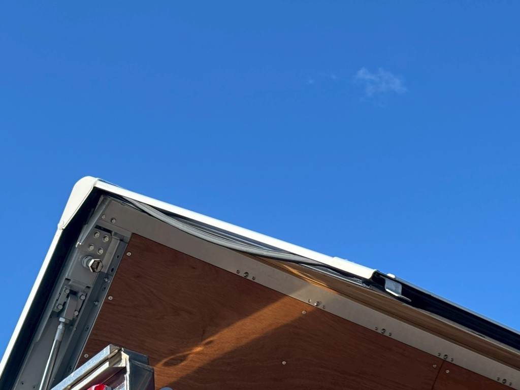 運転席後方ウィングゴム剝がれあります。|フルハーフ  DFPTF341A改の写真42