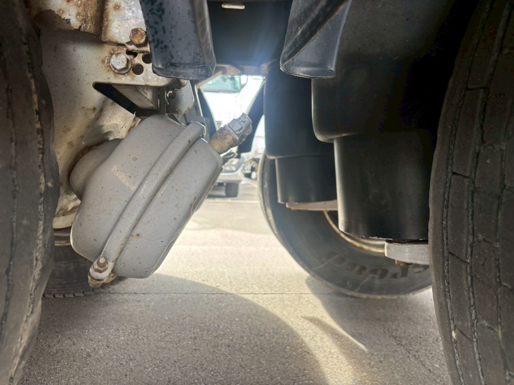 エアサスです。|フルハーフ  DFPTF341A改の写真5