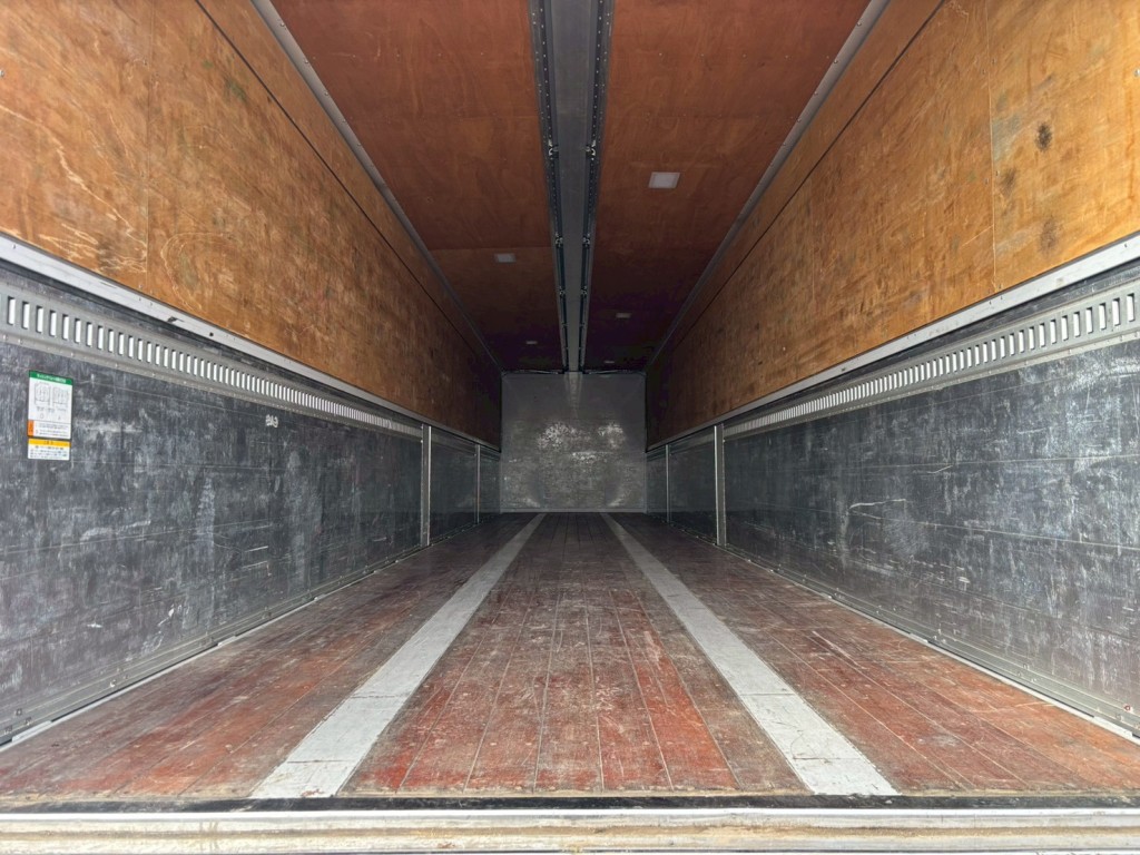 床は板張りです。|フルハーフ  DFPTF341A改の写真11