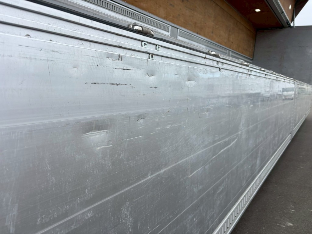 運転席側アオリ内側にヘコミ傷あります。|フルハーフ  DFPTF341A改の写真29