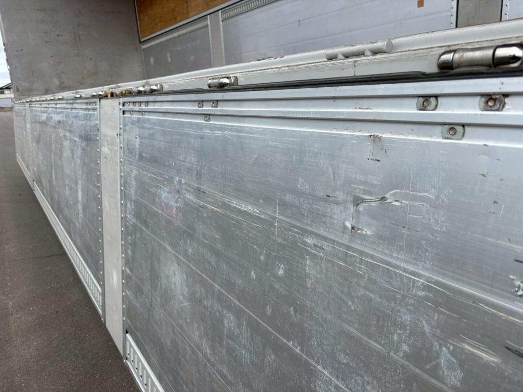 助手席側アオリ内側にヘコミ傷あります。|フルハーフ  DFPTF341A改の写真32