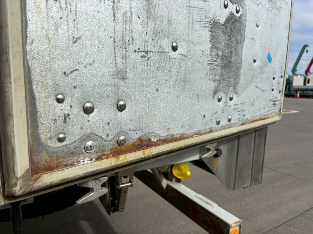 助手席側リヤ観音扉内側に錆有ります。|フルハーフ  DFPTF341A改の写真34