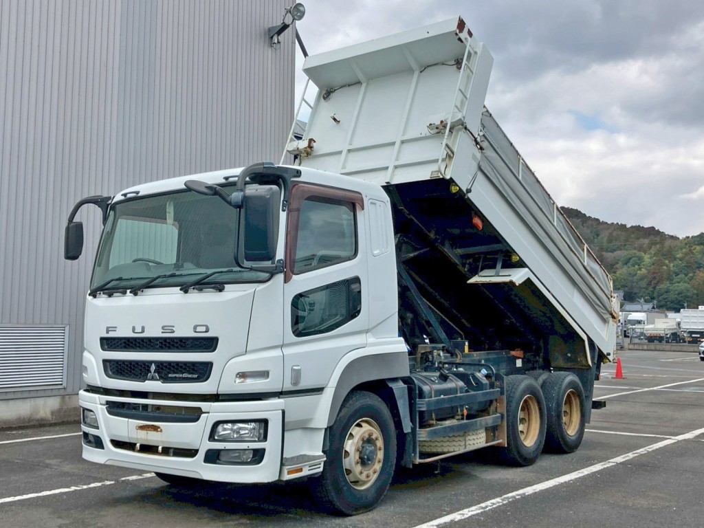 三菱 スーパーグレート QKG-FV50VXの写真1