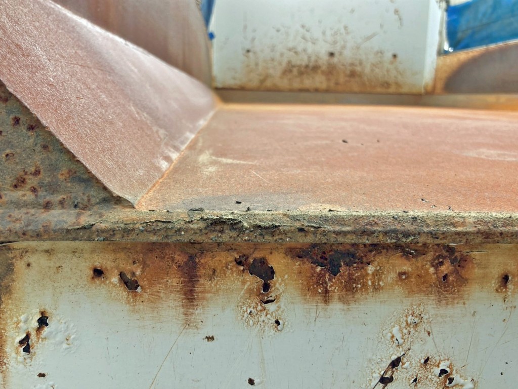 床は二重張りです。|三菱 スーパーグレート QKG-FV50VXの写真11