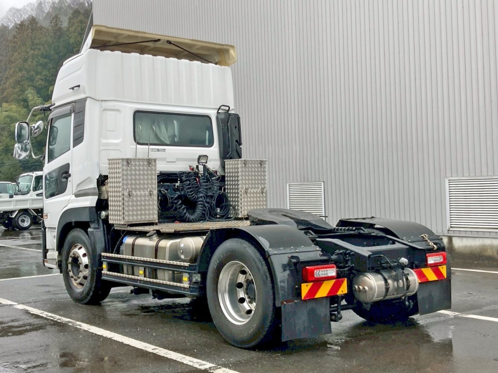 UDトラックス クオン 2PG-GK5AADの写真3