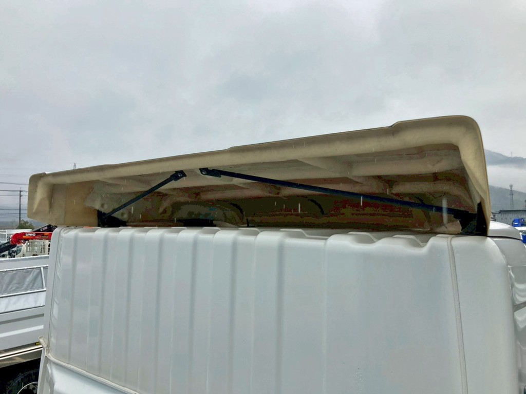 UDトラックス クオン 2PG-GK5AADの写真31