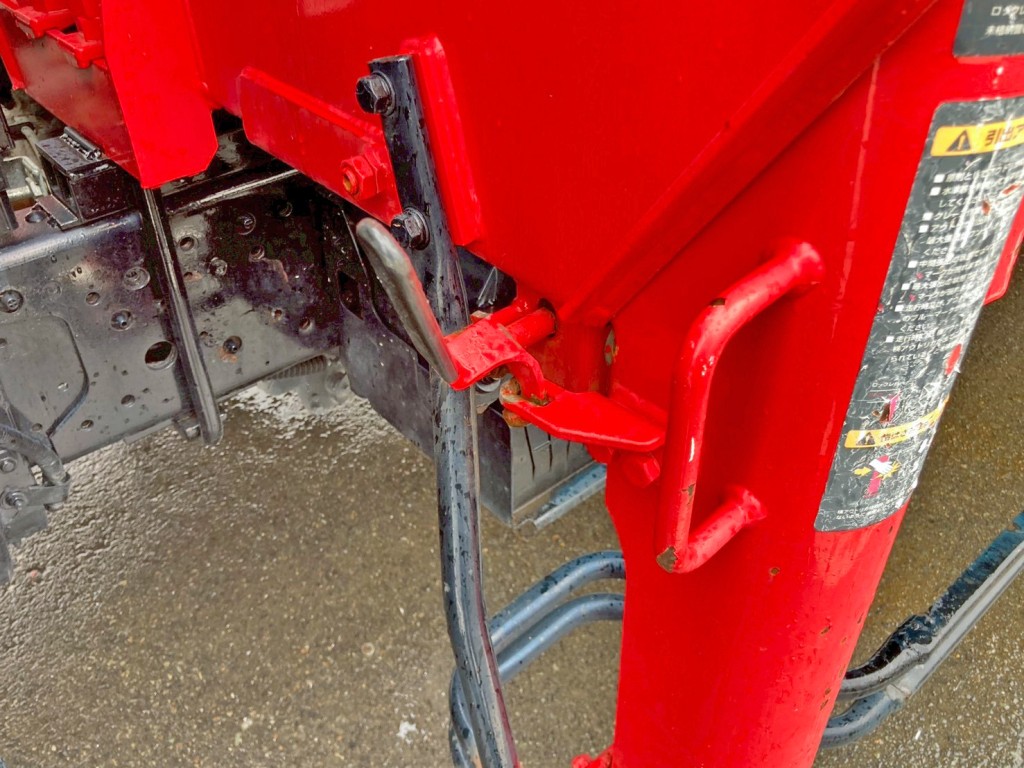 運転席側アウトリガー張り出しロックに少々曲がりがあります。|日野 レンジャー ADG-FD7JLWA(2WD)の写真42