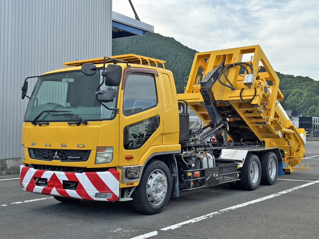 タンクコンテナ脱着時の状態です。|三菱 ファイター QDG-FQ62F(6x4)の写真1