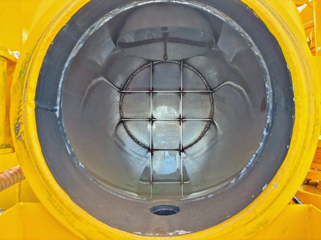 3次キャッチャー内部の状態です。|三菱 ファイター QDG-FQ62F(6x4)の写真26