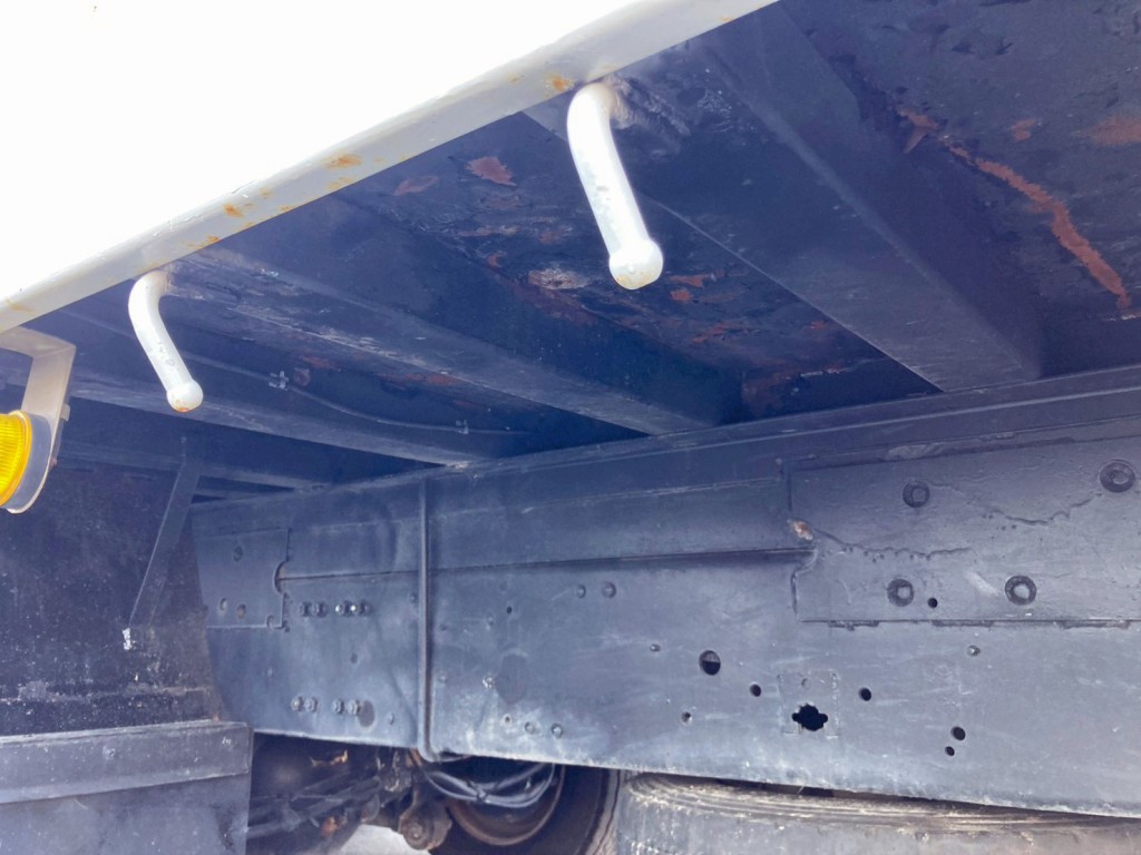 シャーシとネタの状態です。(縦ネタ・横ネタは鉄製です)|三菱 ファイター QDG-FQ62Fの写真6