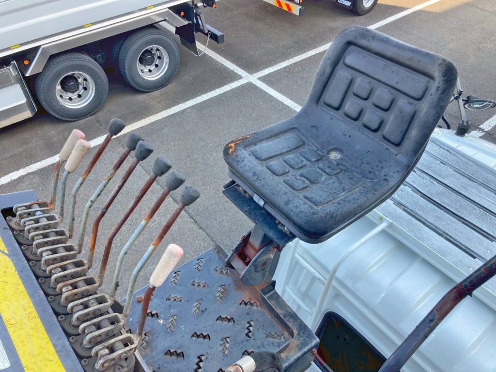 トップシート付きです。|三菱 ファイター QDG-FQ62Fの写真14