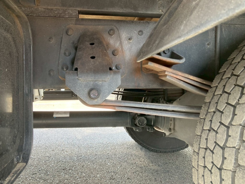 リーフサスです。|日野 レンジャー 2PG-FD2ABA(2WD)の写真5