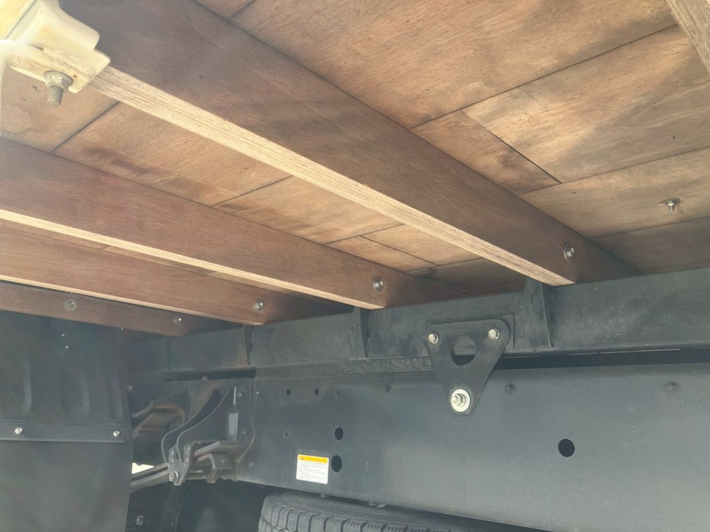 シャーシとネタの状態です。|日野 レンジャー 2PG-FD2ABA(2WD)の写真6