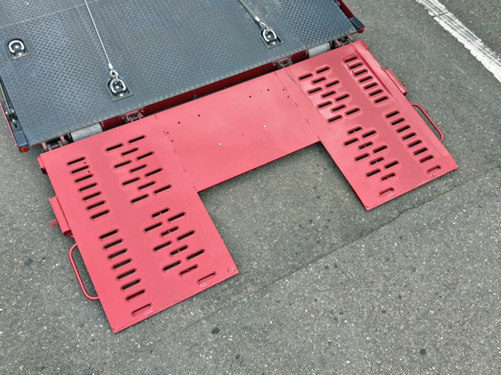 自動歩みです。|日野 デュトロ 2KG-XZU722M(2WD)の写真17