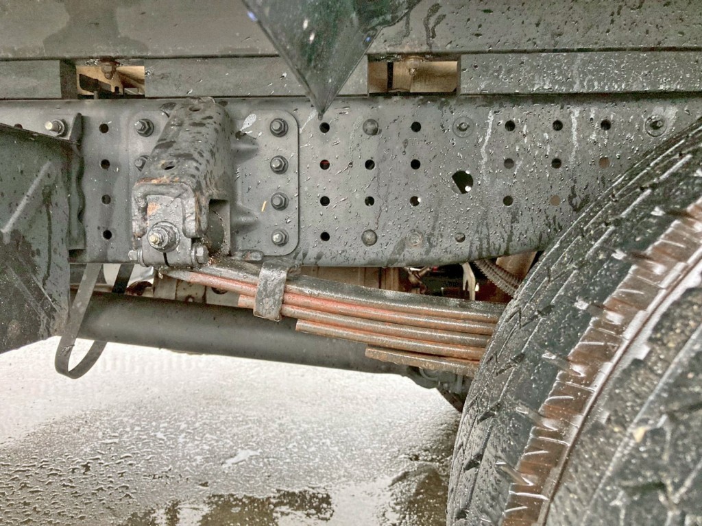 リーフサスです。|三菱 キャンター TKG-FEA50(2WD)の写真5