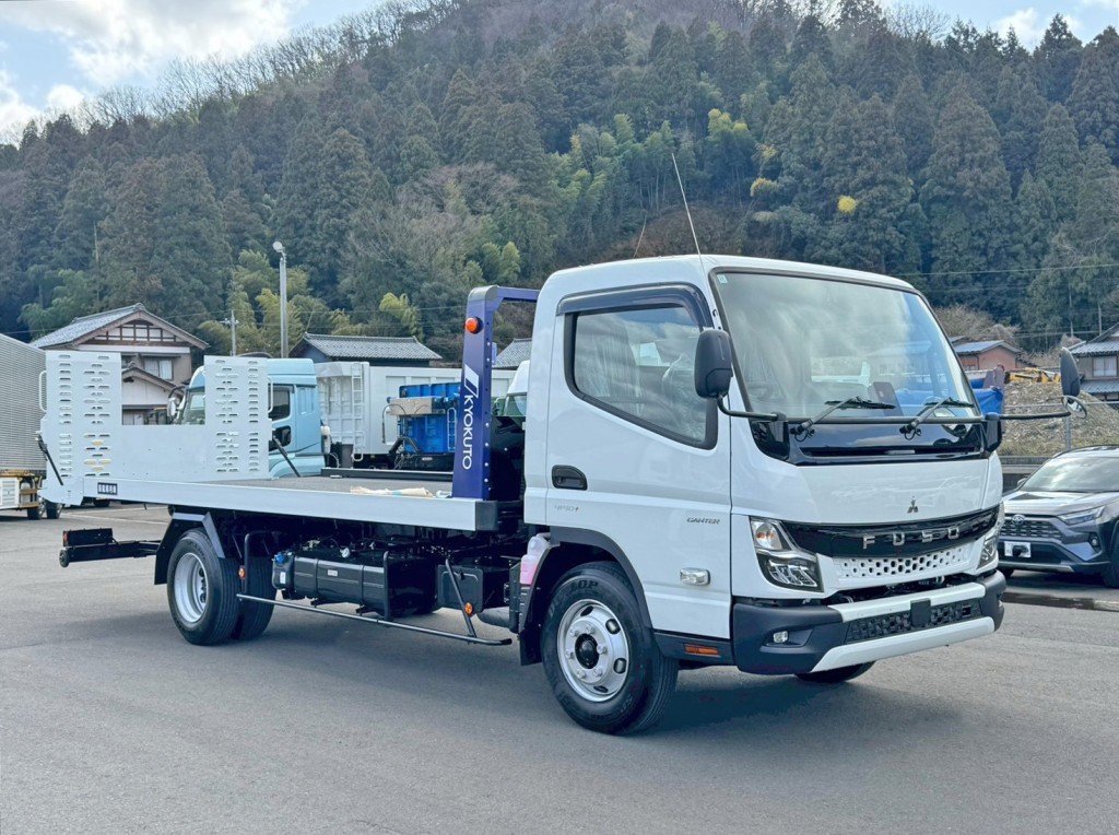 三菱 キャンター 2PG-FEB80(2WD)の写真2