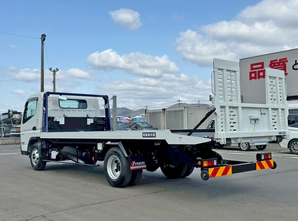 三菱 キャンター 2PG-FEB80(2WD)の写真3