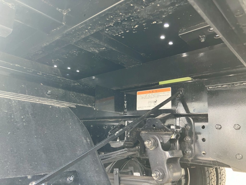 シャーシとネタの状態です。|三菱 キャンター 2PG-FEB90(2WD)の写真6