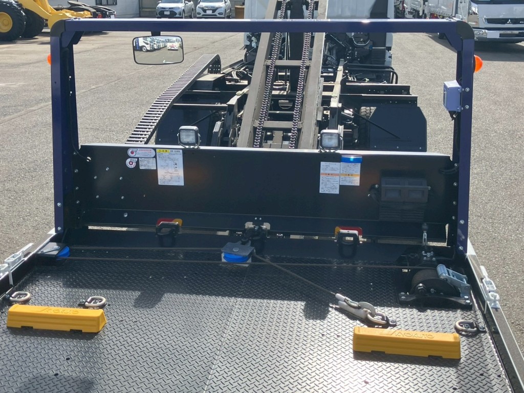 ウインチ付きです。|三菱 キャンター 2PG-FEB90(2WD)の写真9