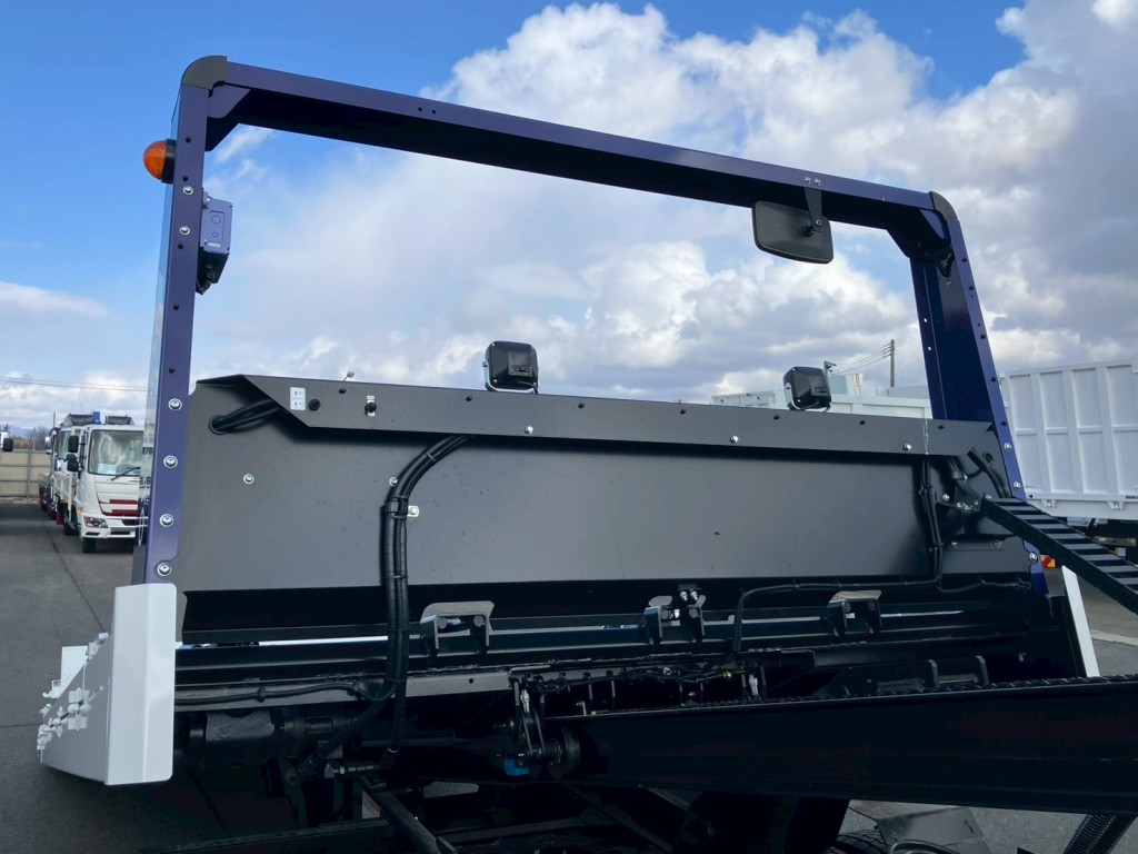 三菱 キャンター 2PG-FEB90(2WD)の写真10