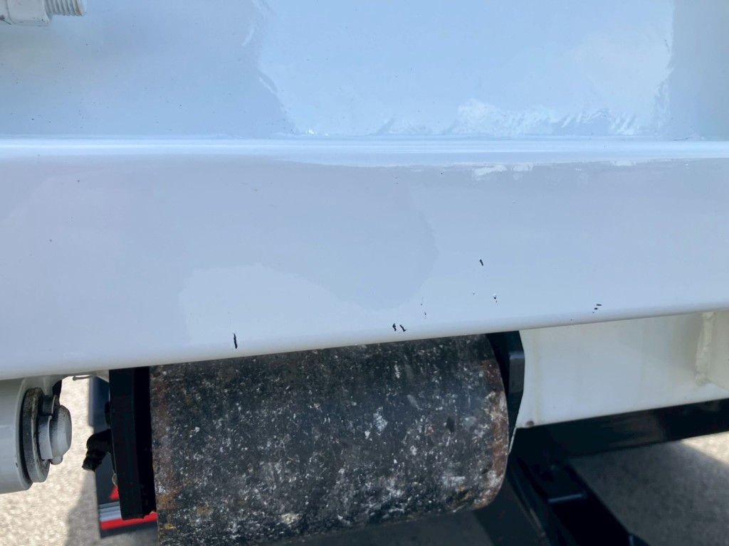 左側歩み下部にキズがあります。|三菱 キャンター 2PG-FEB90(2WD)の写真16