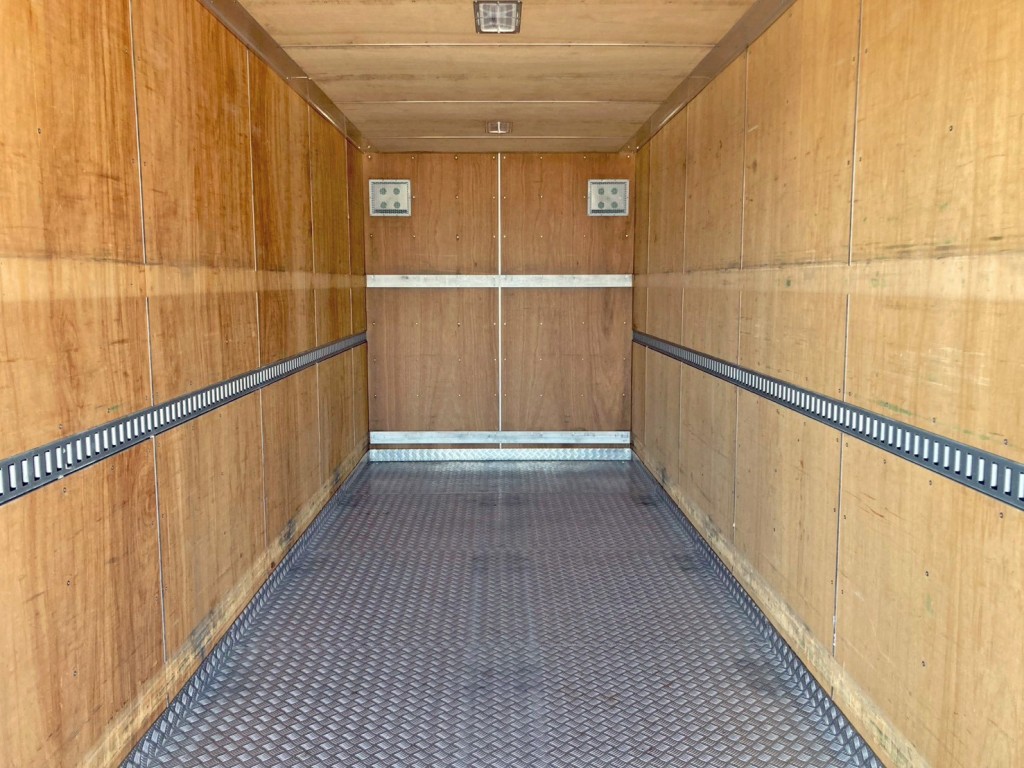 日野 レンジャー 2PG-FD2ABA(2WD)の写真12