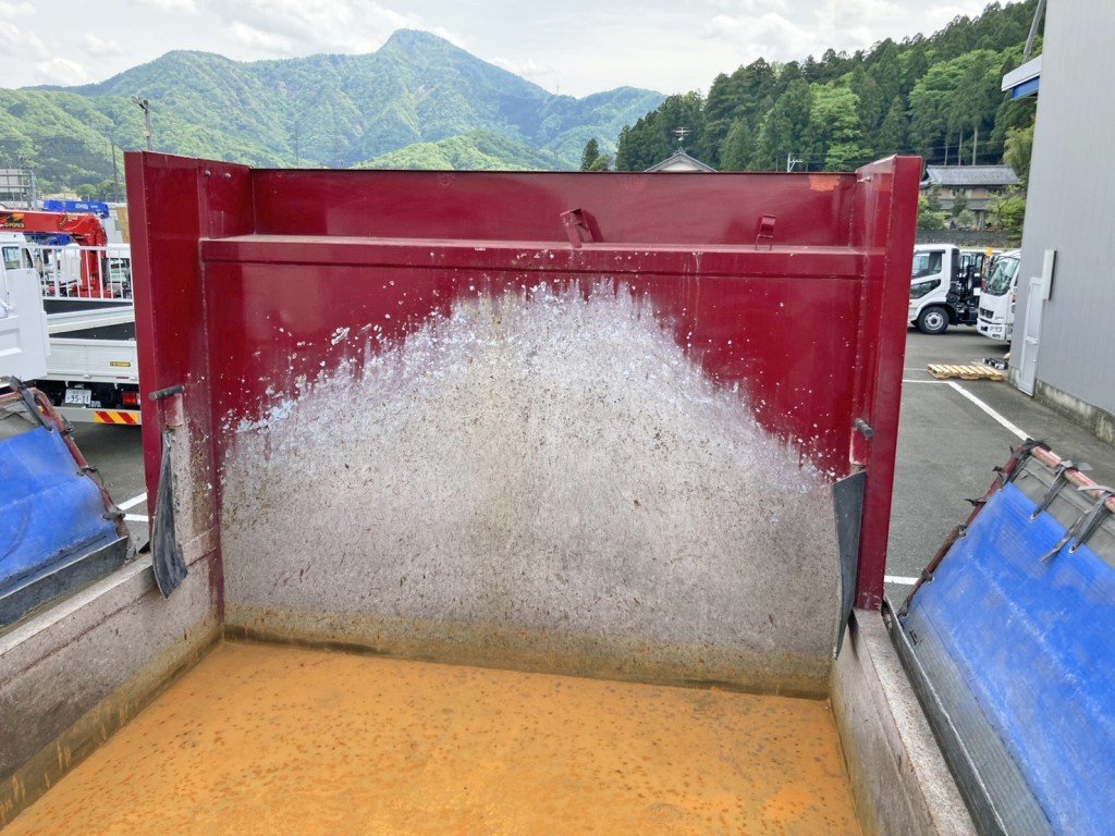 いすゞ ギガ QPG-CXZ77BTの写真13