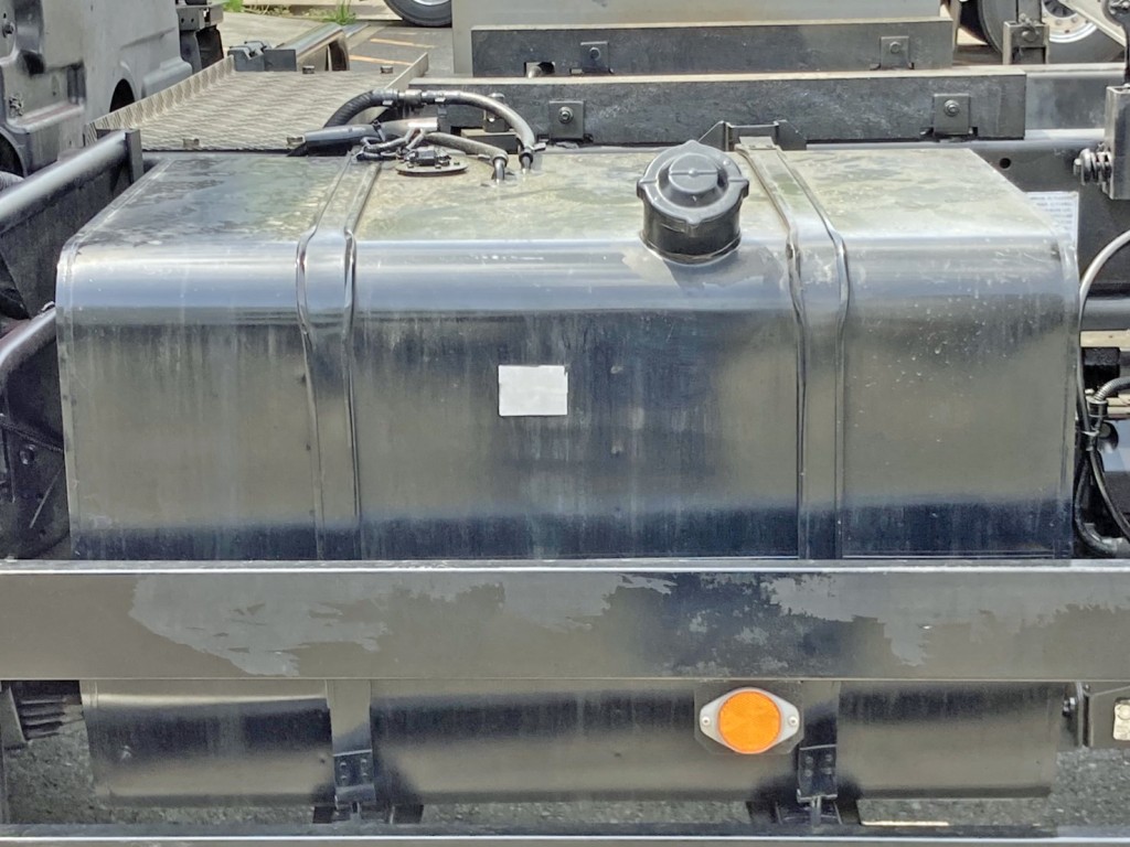 燃料タンクは290Ｌです。|いすゞ ギガ QPG-CXZ77BTの写真33