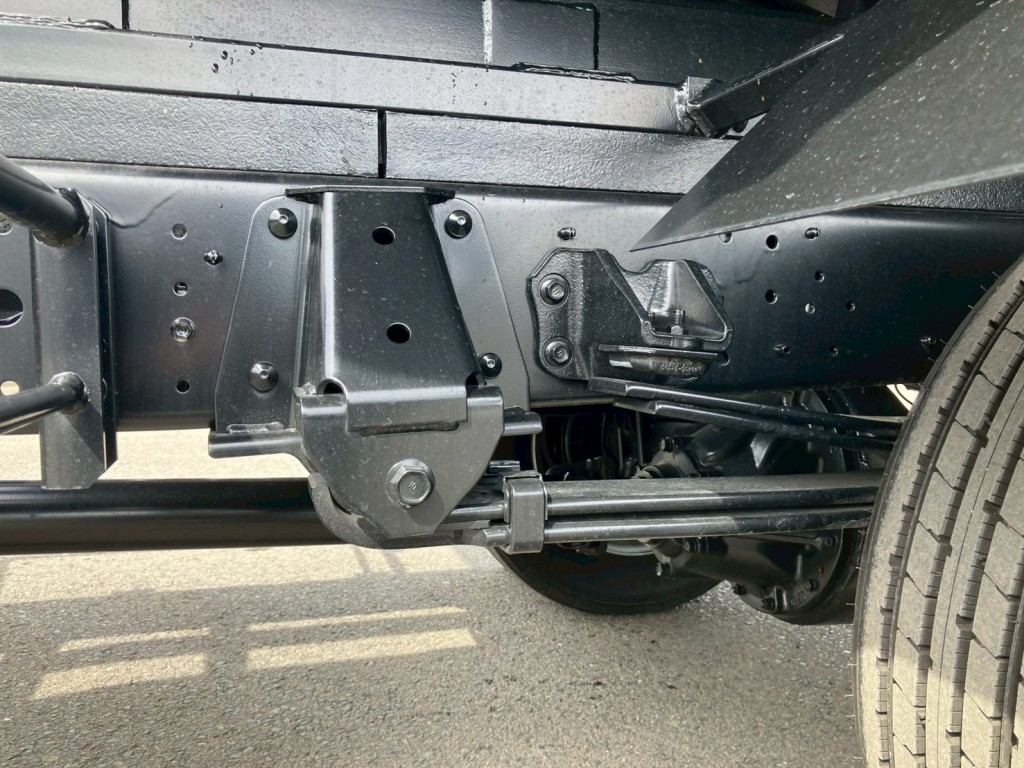 リーフサスです。|日野 デュトロ 2KG-XZU722M(2WD)の写真5