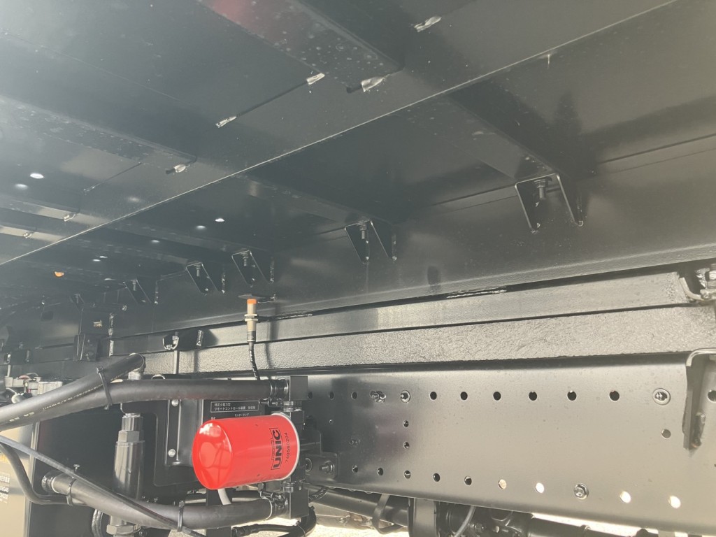 シャーシとネタの状態です。|日野 デュトロ 2KG-XZU722M(2WD)の写真6