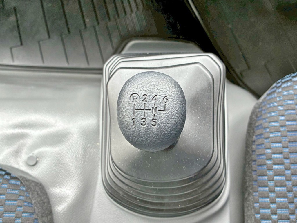 日野 デュトロ 2KG-XZU712M(2WD)の写真18