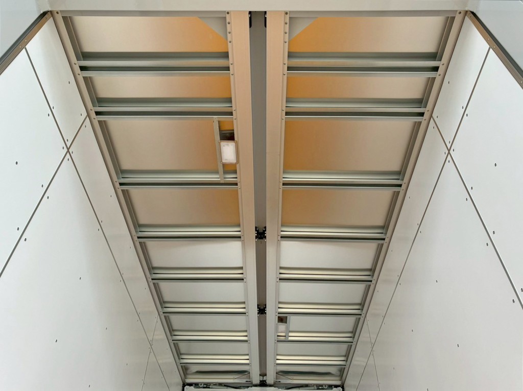 センタービームレスです。|日野 デュトロ 2KG-XZU722M(2WD)の写真12