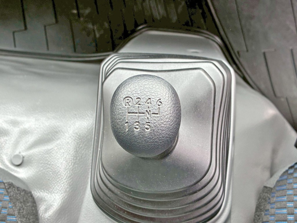 日野 デュトロ 2KG-XZU722M(2WD)の写真18