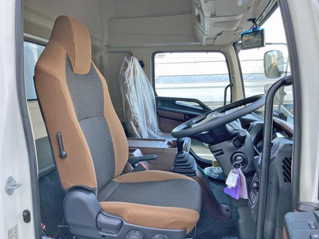 ハイルーフキャビンです。|日野 レンジャー 2PG-FD2ABG(2WD)の写真7