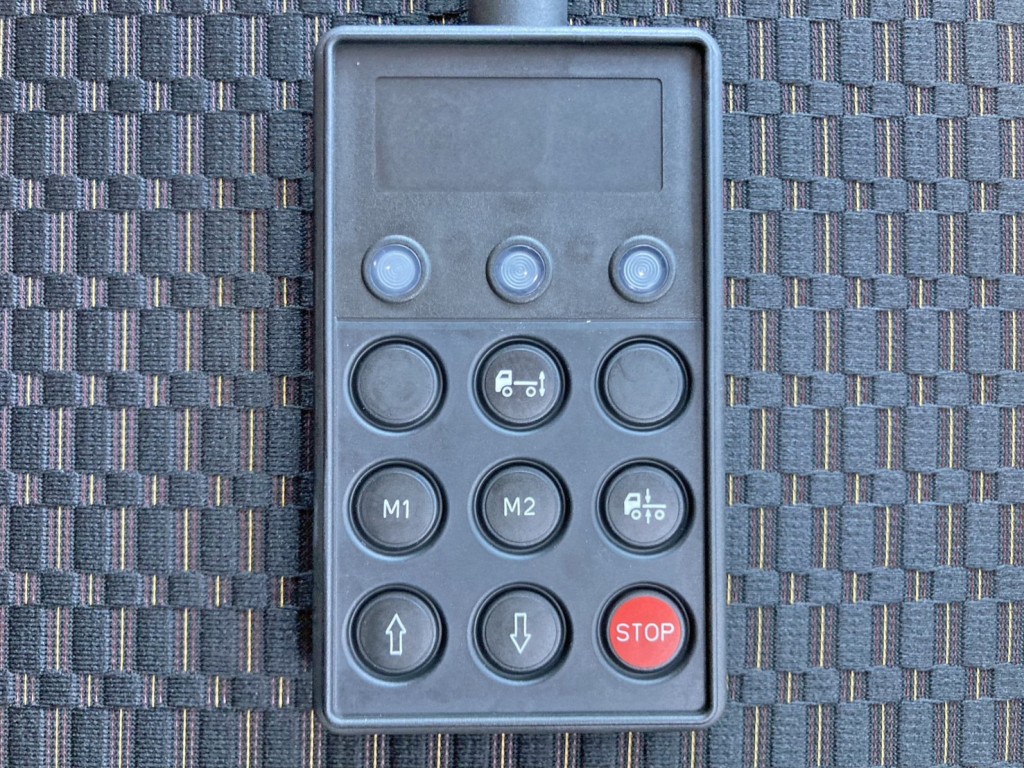 エアサスのコントローラーです。|日野 レンジャー 2PG-FD2ABG(2WD)の写真22