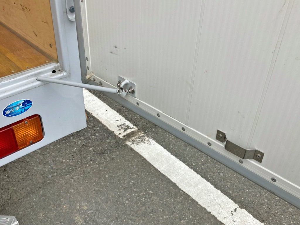 運転席側ストッパーの状態です。|日野 デュトロ 2RG-XZU605M(2WD)の写真11