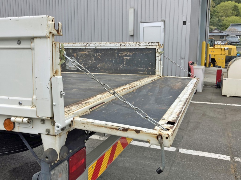 リヤオアリは水平にできます。|日野 レンジャー 2KG-FC2ABA(2WD)の写真11