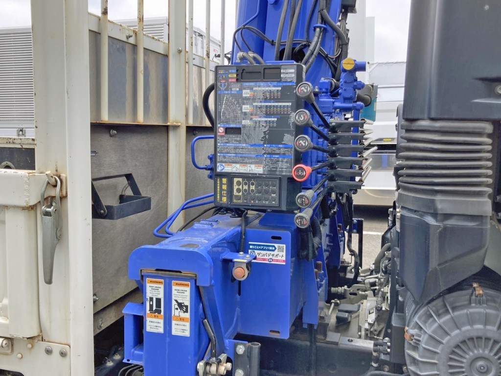 アウトリガーは差し違い式です。|日野 レンジャー 2KG-FC2ABA(2WD)の写真22