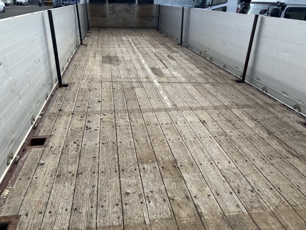 日野 プロフィア 2DG-FS1AHAの写真5