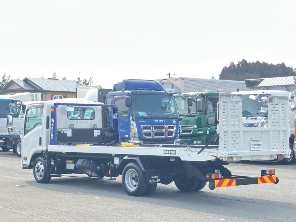 いすゞ エルフ 2RG-NPR88AN(2WD)の写真3