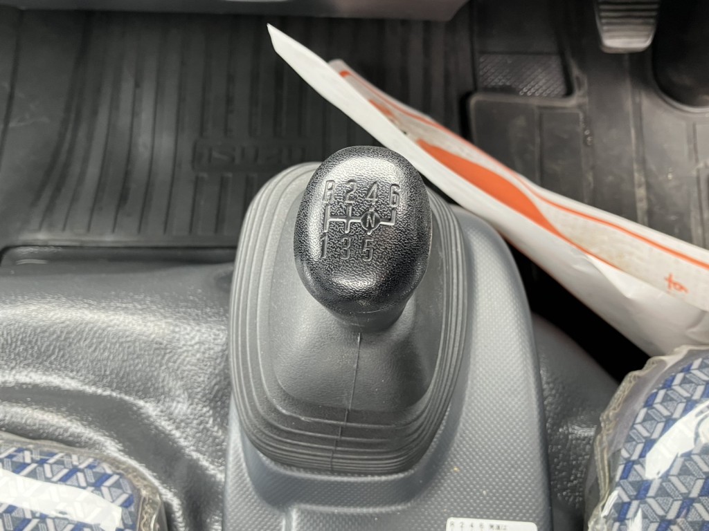 いすゞ エルフ 2RG-NPR88AN(2WD)の写真7