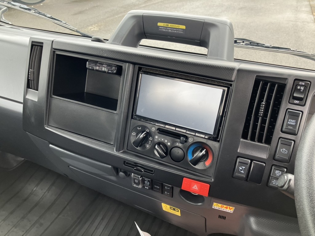 いすゞ エルフ 2RG-NPR88AN(2WD)の写真9