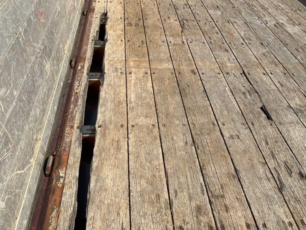 いすゞ ギガ QKG-CYZ77Aの写真6